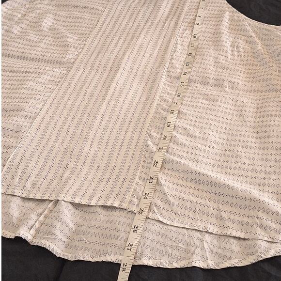 Old Navy Sleeveless Top Women's Large Lightweight Flowy Keyhole Geometric Layer - Picture 6 of 8